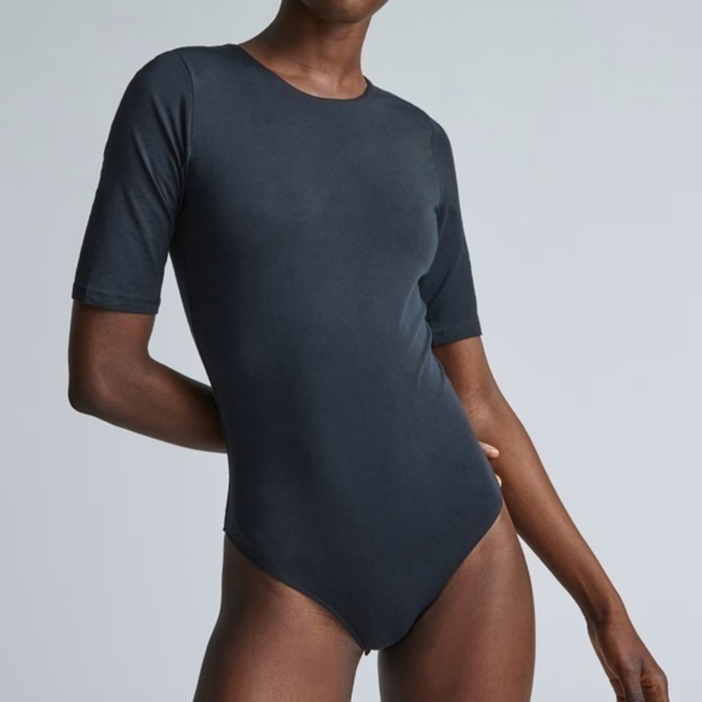 Everlane The Short-Sleeve Crew Neck Black Small Bodysuit